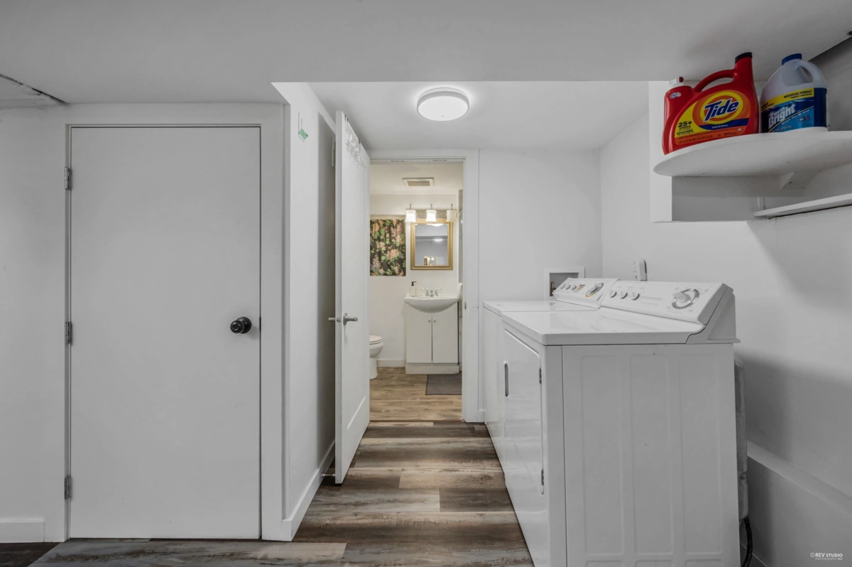 Mudroom Photo of 3174 W 10th Avenue, Vancouver, BC