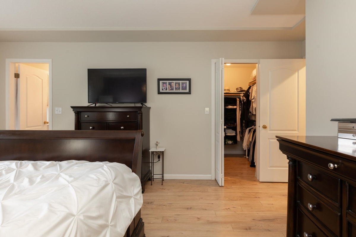 Mudroom Photo of 4 12945 17 Avenue, Surrey, BC