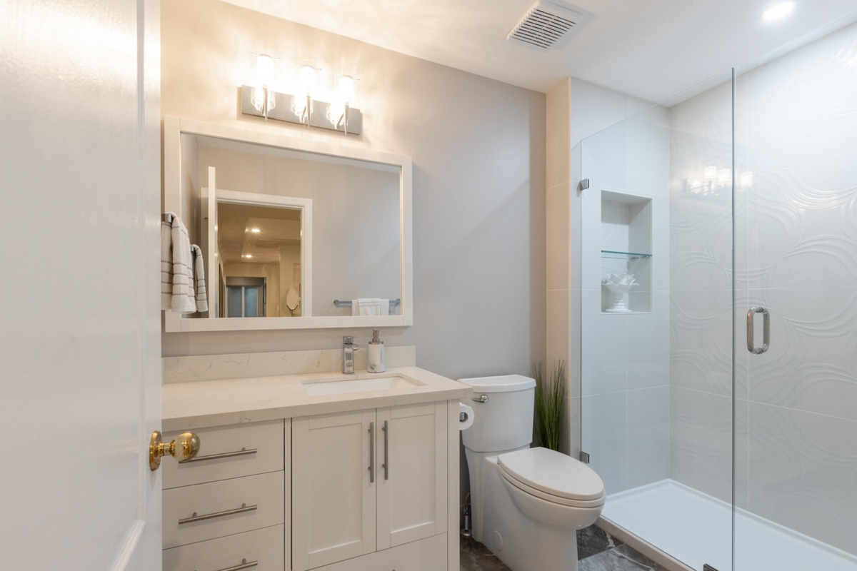 Outdoor Deck Photo of 4 12945 17 Avenue, Surrey, BC