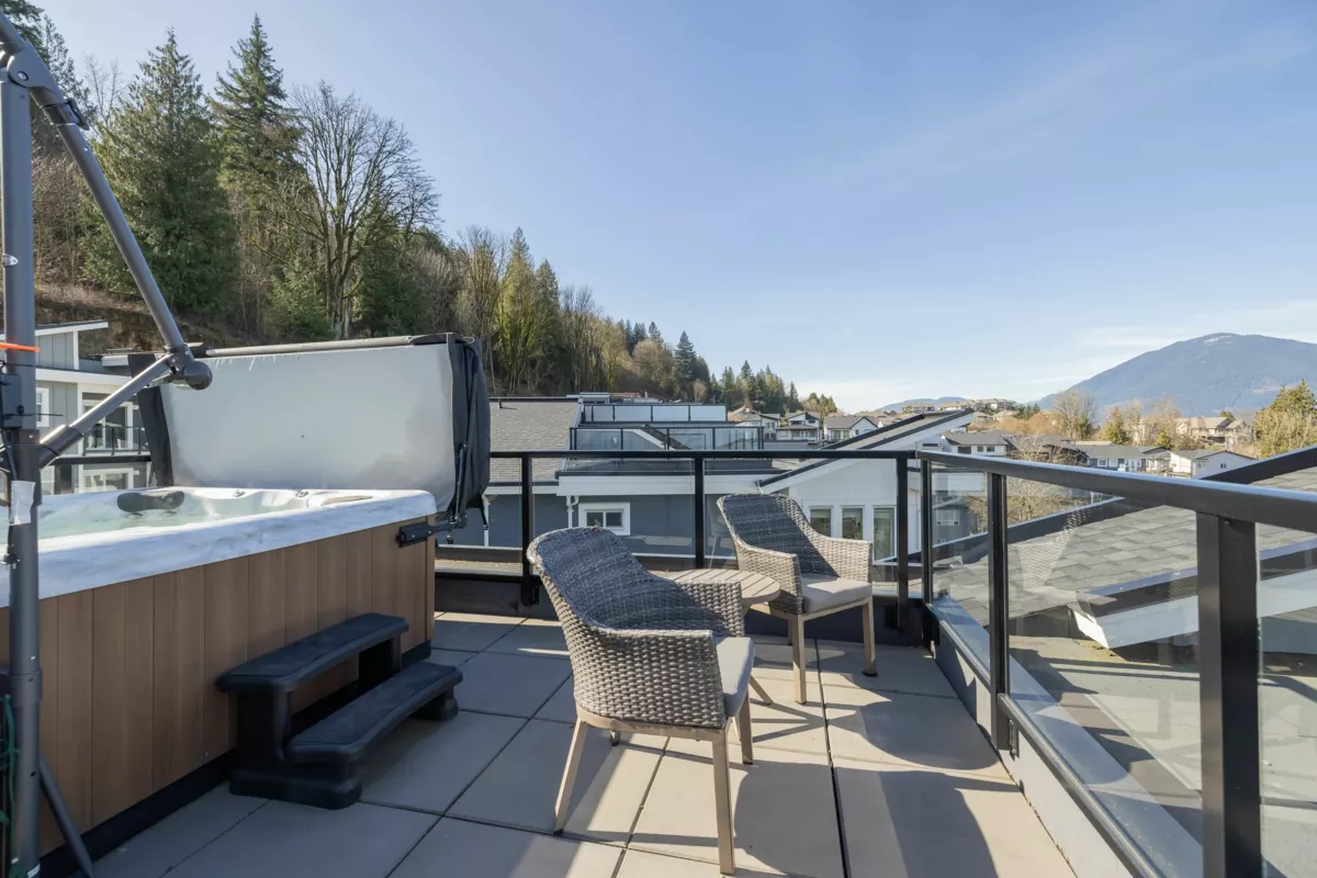 Backyard Photo of 15 43998 Chilliwack Mountain Road, Chilliwack, BC