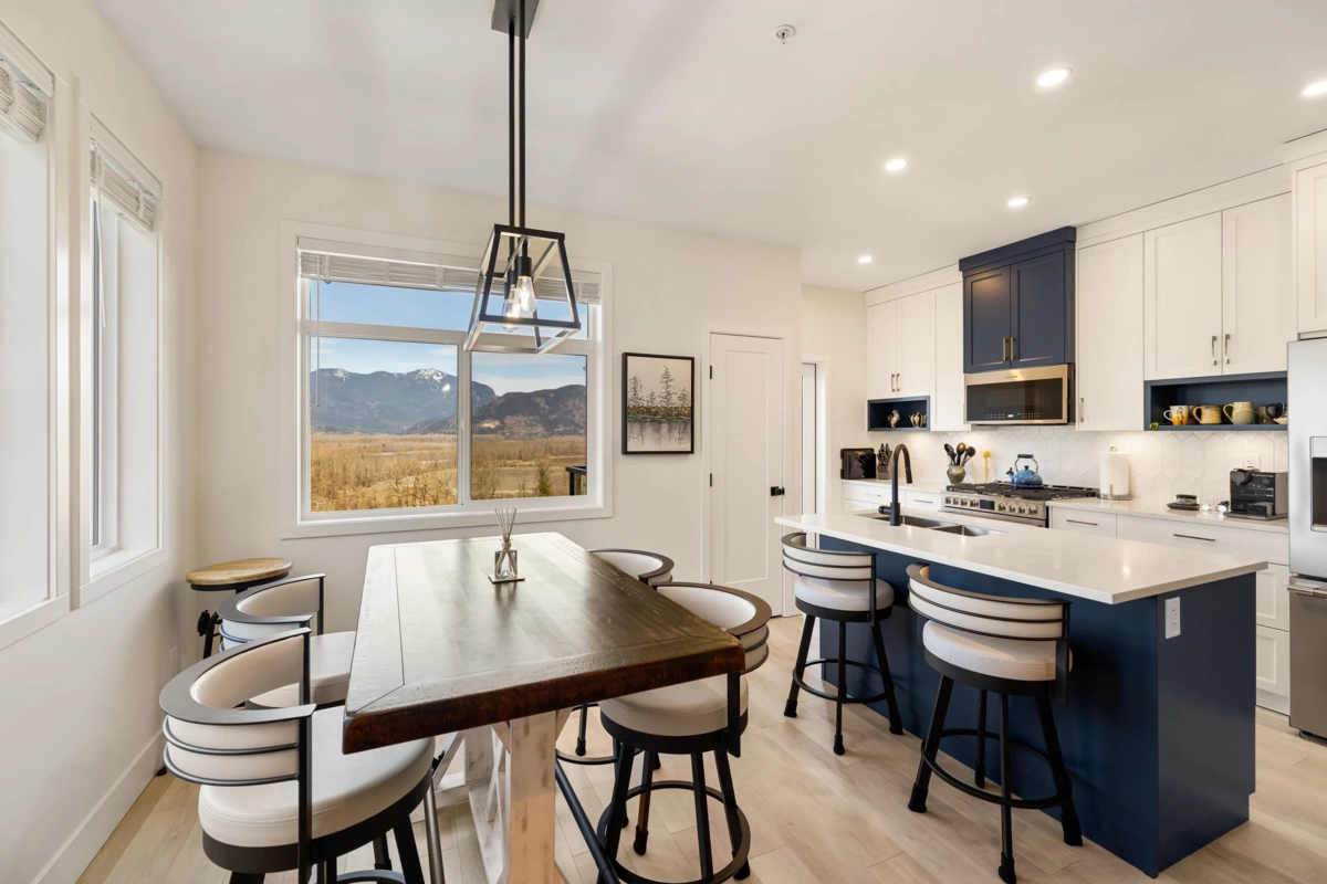 Bedroom 4 Photo of 15 43998 Chilliwack Mountain Road, Chilliwack, BC