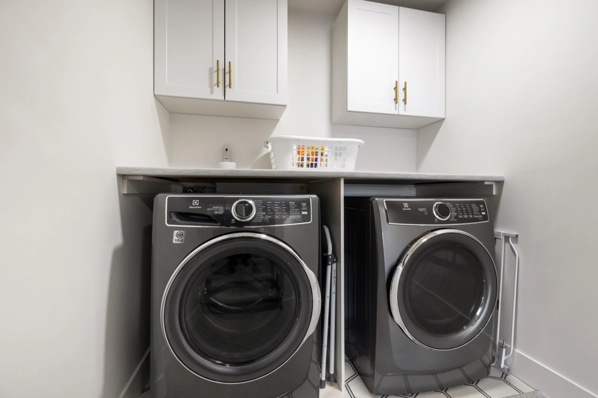 Staircase Photo of 15 43998 Chilliwack Mountain Road, Chilliwack, BC