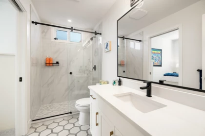Powder Room Photo of 15 43998 Chilliwack Mountain Road, Chilliwack, BC