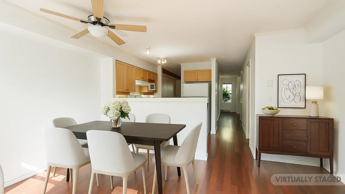Mudroom Photo of 4 7179 18th Avenue, Burnaby, BC