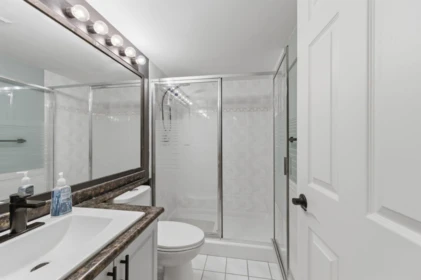 Entry Foyer Photo of 102 33731 Marshall Road, Abbotsford, BC