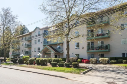 205 2435 Center Street, Abbotsford, BC, Abbotsford — Apartment/Condo for sale