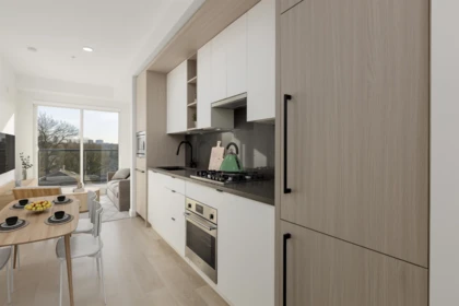 401 2268 E Broadway Street, Vancouver, BC, Vancouver — Apartment/Condo for sale