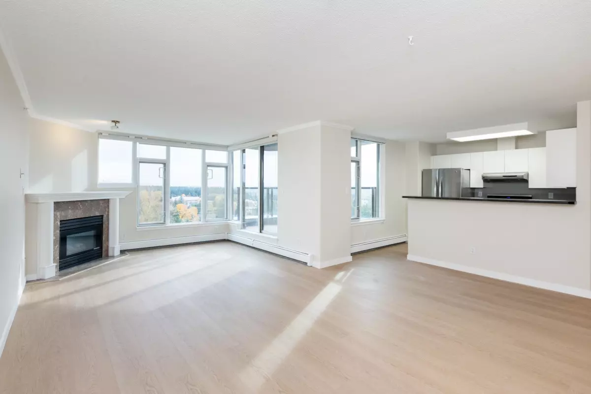 Dining Area Photo of 1504 13880 101 Avenue, Surrey, BC