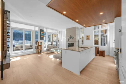 Breakfast Nook Photo of 203 6697 Nelson Avenue, West Vancouver, BC