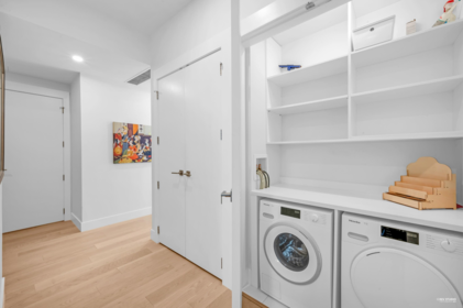 Powder Room Photo of 203 6697 Nelson Avenue, West Vancouver, BC