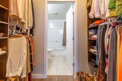 Powder Room Photo of 1904 280 Ross Drive, New Westminster, BC