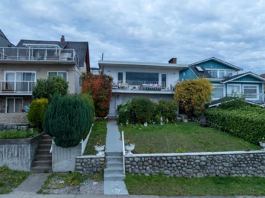 Community Amenities Photo (Clubhouse) of 34 N Hythe Avenue, Burnaby, BC