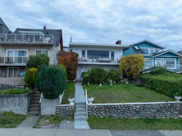 Fitness Center Photo Near 34 N Hythe Avenue, Burnaby, BC