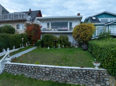 Laundry Room Photo of 34 N Hythe Avenue, Burnaby, BC