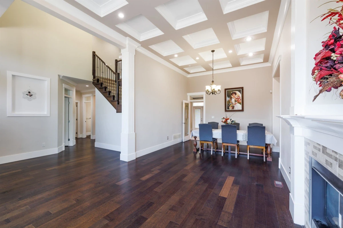 Family Room Photo of 16067 14 Avenue, Surrey, BC