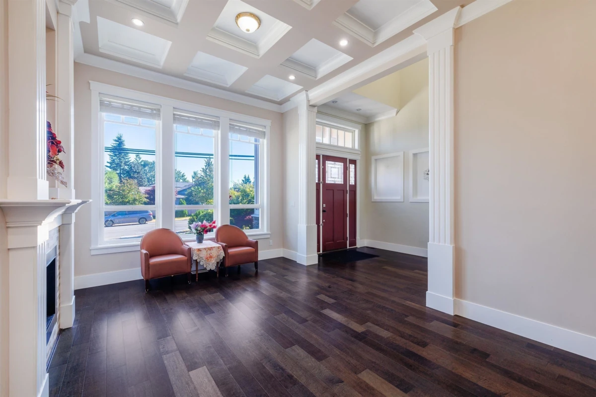 Living Room Photo of 16067 14 Avenue, Surrey, BC