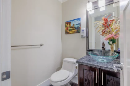 Guest Bathroom Photo of 16067 14 Avenue, Surrey, BC