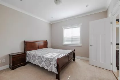 Hallway Photo of 16067 14 Avenue, Surrey, BC