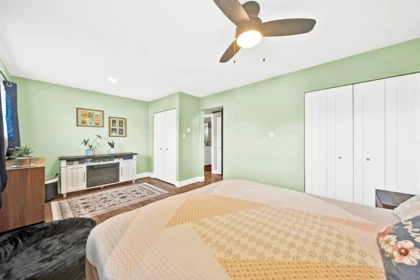 Basement Recreation Room Photo of 26485 30a Avenue, Langley, BC
