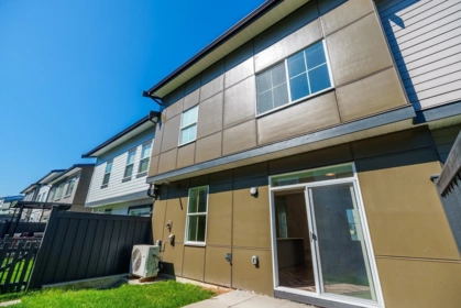 Hot Tub / Spa Photo of 37 20246 81 Avenue, Langley, BC