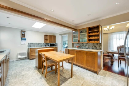 Breakfast Nook Photo of 466 55 Street, Delta, BC
