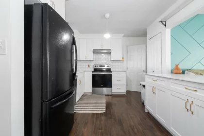 Kitchen Island Photo of 45492 Spartan Crescent, Chilliwack, BC