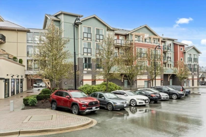 222 45530 Market Way, Chilliwack, BC, Chilliwack — Apartment/Condo for sale