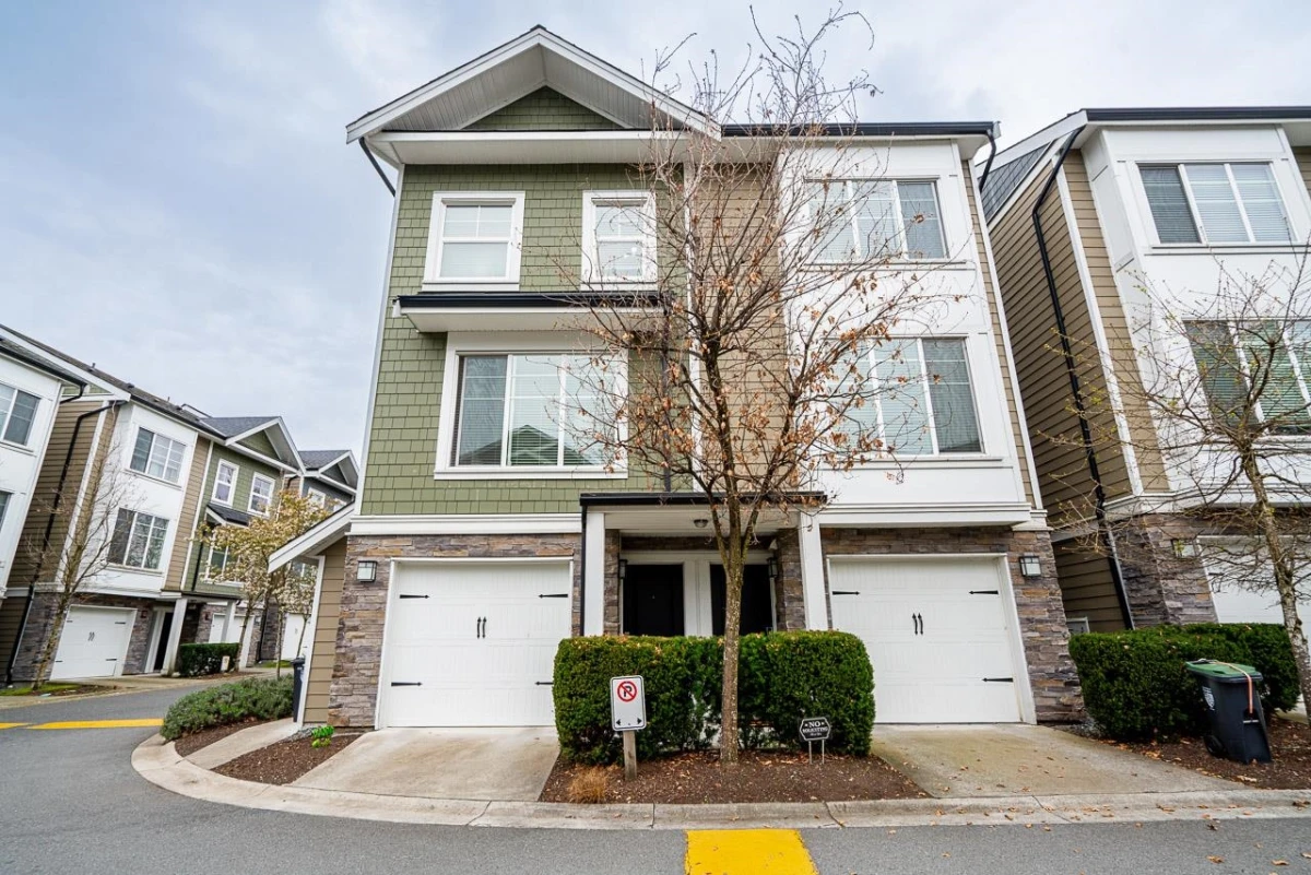 Family Room Photo of 29 21150 76a Avenue, Langley, BC