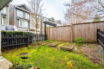 Outdoor Kitchen Photo of 29 21150 76a Avenue, Langley, BC
