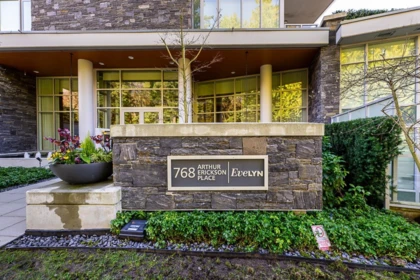401 768 Arthur Erickson Place, West Vancouver, BC, West Vancouver — Apartment/Condo for sale