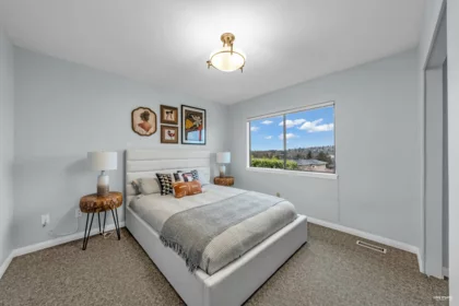 Basement Recreation Room Photo of 7238 Braeside Drive, Burnaby, BC