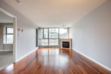 407 295 Guildford Way, Port Moody, BC, Port Moody — Apartment/Condo for sale