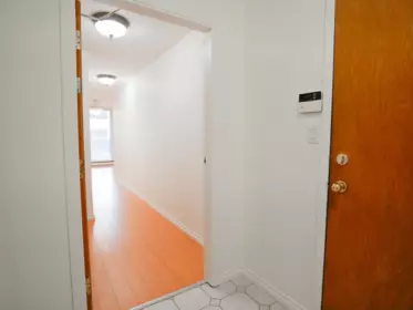 Primary Bathroom Photo of 101 1845 Robson Street, Vancouver, BC