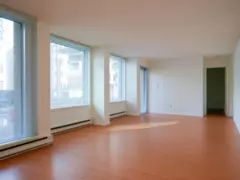 101 1845 Robson Street, Vancouver, BC