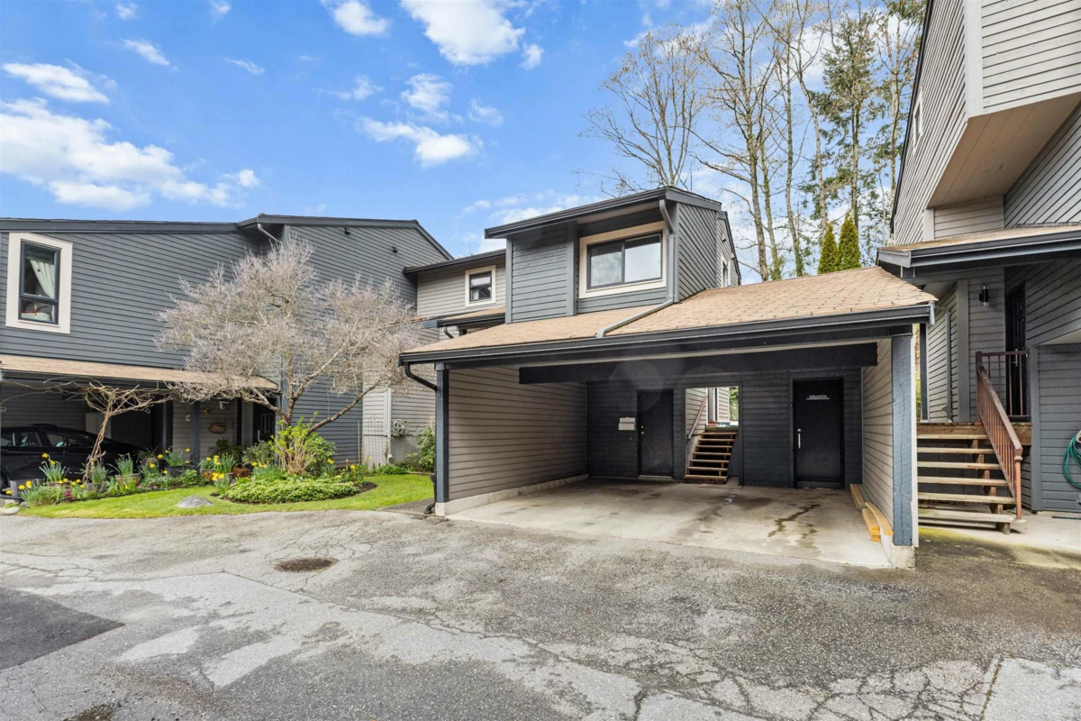 Living Room Photo of 7363 Kokanee Place, Vancouver, BC