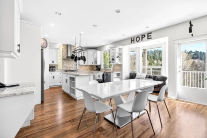 Breakfast Nook Photo of 13380 Mccauley Crescent, Maple Ridge, BC