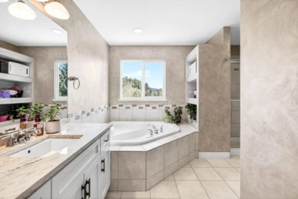 Powder Room Photo of 13380 Mccauley Crescent, Maple Ridge, BC