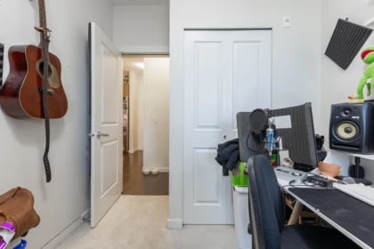Entry Foyer Photo of 413 3323 151 Street, Surrey, BC