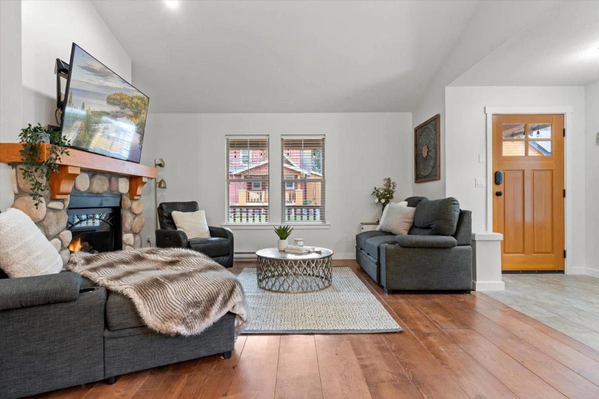 Family Room Photo of 1862 Blackberry Lane, Lindell Beach, BC