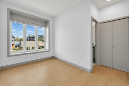 Entry Foyer Photo of 11 10233 No. 2 Road, Richmond, BC