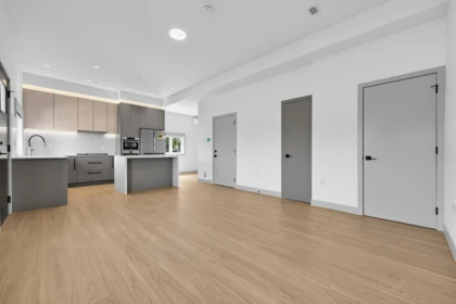 Loft / Bonus Room Photo of 11 10233 No. 2 Road, Richmond, BC