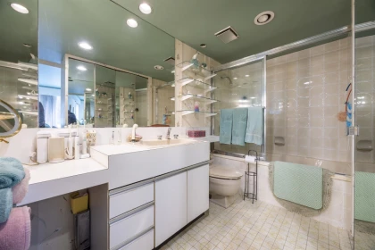 Mudroom Photo of 13642 28 Avenue, Surrey, BC