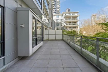 Basement Recreation Room Photo of 214 2188 Madison Avenue, Burnaby, BC