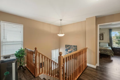 Powder Room Photo of 32976 Hawthorne Avenue, Mission, BC