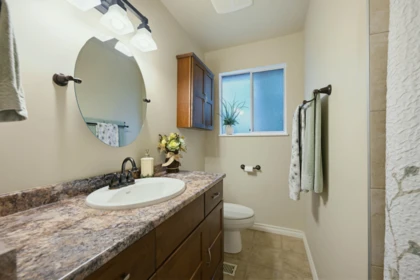 Hallway Photo of 25165 11b Avenue, Langley, BC