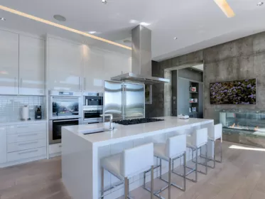 Kitchen Photo of 389 N Glynde Avenue, Burnaby, BC