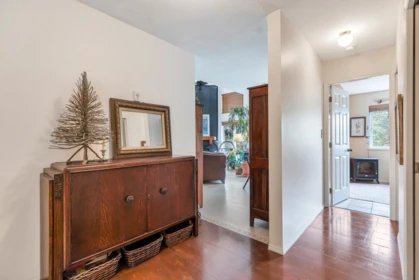 Basement Recreation Room Photo of 301 33669 2nd Avenue, Mission, BC