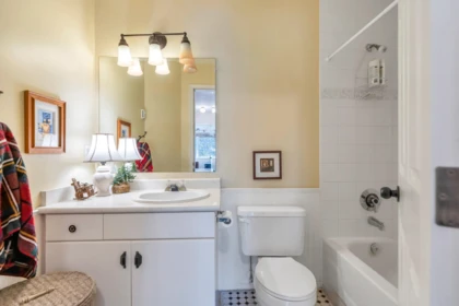 Laundry Room Photo of 301 33669 2nd Avenue, Mission, BC