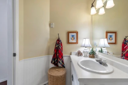 Mudroom Photo of 301 33669 2nd Avenue, Mission, BC