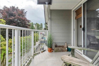 Powder Room Photo of 301 33669 2nd Avenue, Mission, BC